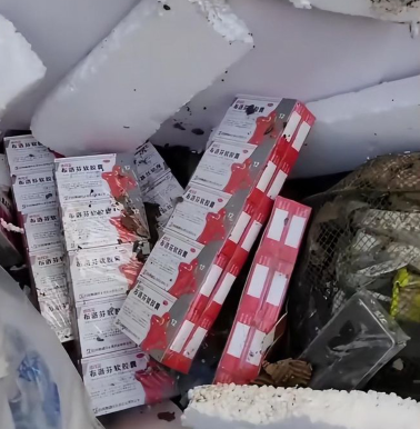 垃圾桶发现大量未拆包装的退烧药被丢弃