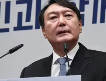 韩国总统尹锡悦“引咎辞职”呼声强烈，韩民支持率下跌