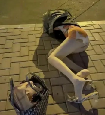 夜上海：夜场美女醉躺街头，无人敢扶